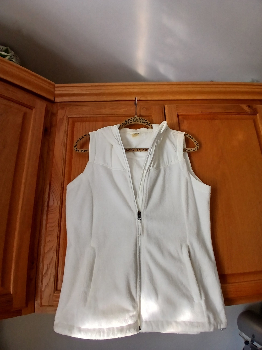NATURAL LIFE Cream Sleeveless Zip Hoodie Vest
